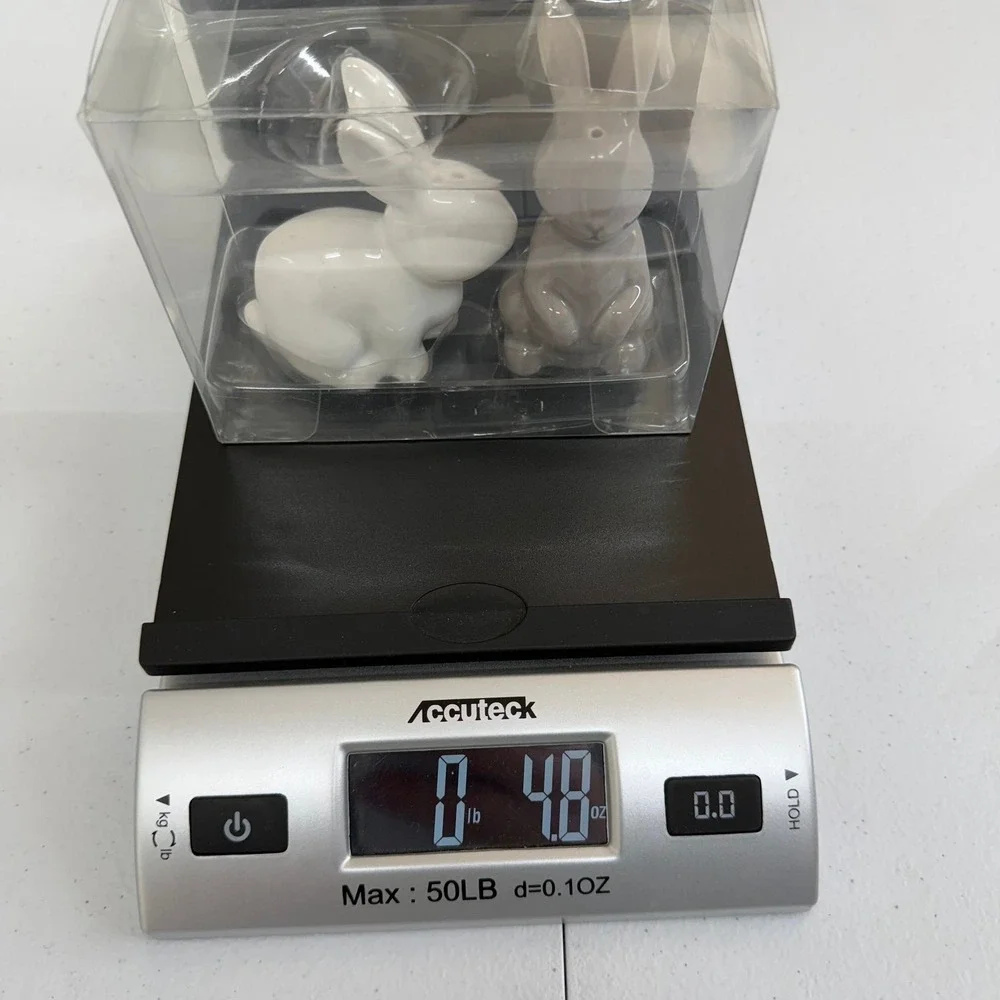Salt &‎ Pepper shakers white gray glossy kitchen tools home decor spring Easter